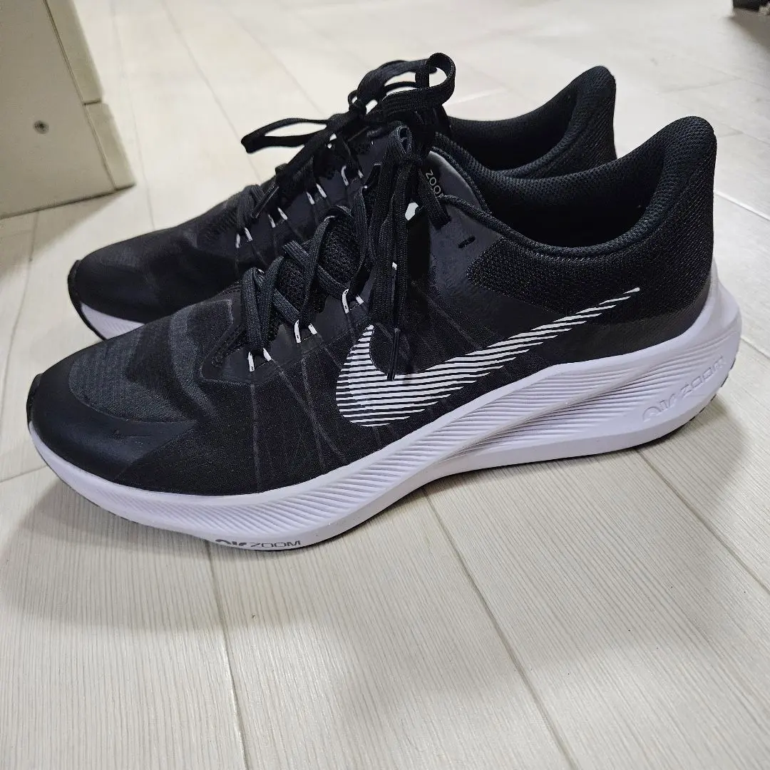 最新ランニングシューズ 話題沸騰中☆Nike Winflo 8☆お早めに！ Amazon | [ナイキ] ズーム ウィンフロー 8 ZOOM WINFLO 8