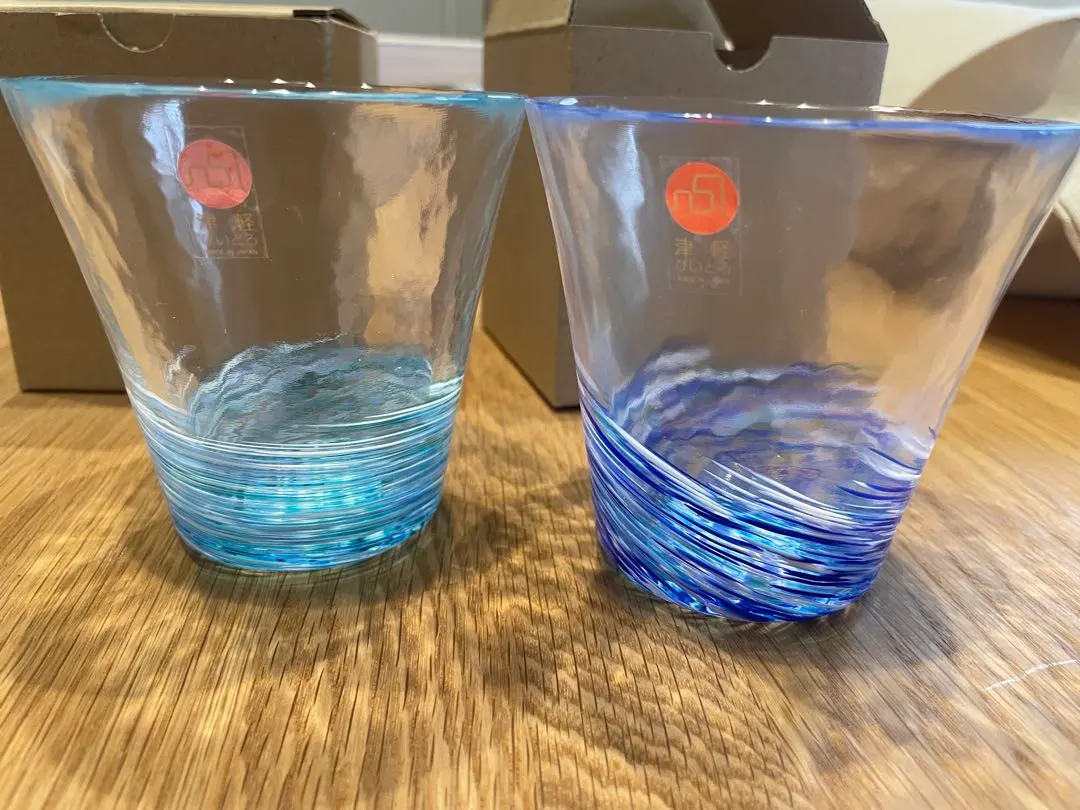 Thumbnail of Set of 2 glass cups with wave pattern