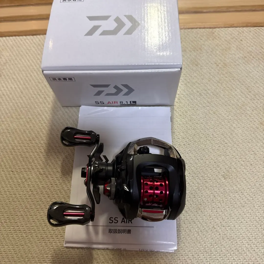 ダイワ ベイトリール SS AIR8.1L ケース付き