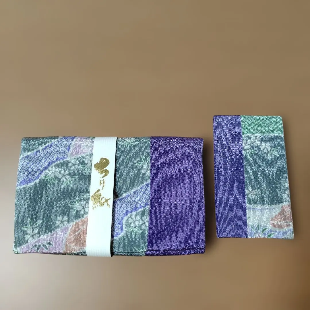 Thumbnail of Set of Japanese pattern mirror and pocket tissue case