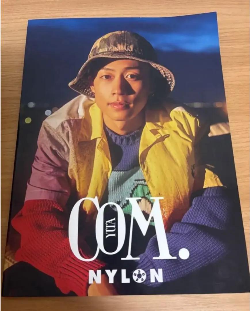 Com. 哥 写真集 的縮圖