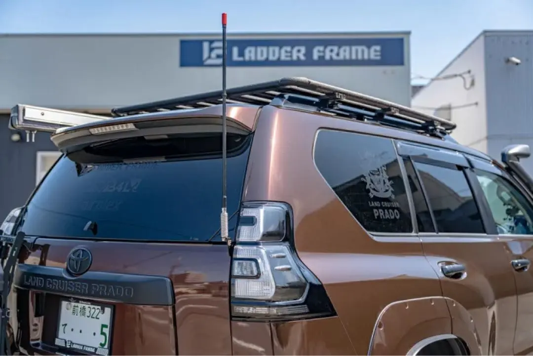 150系プラド　中期　純正テールランプ 2個セット　新品未使用品 Vulcans 「セール価格」ランドクルーザー プラド 150系 前期