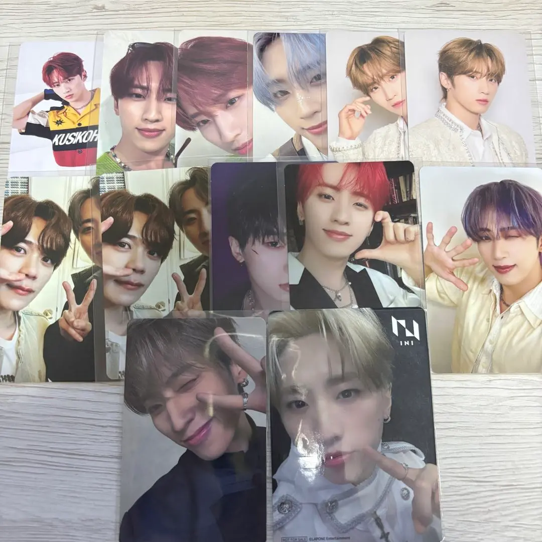 Thumbnail of INI Xu Fengfan trading card