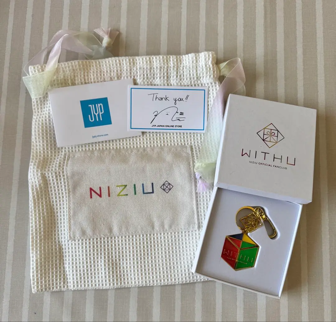 ローソン限定 超希少限定NIZIUのPontaカード　未使用 2025年最新】NiziUポンタカードの人気アイテム - メルカリ