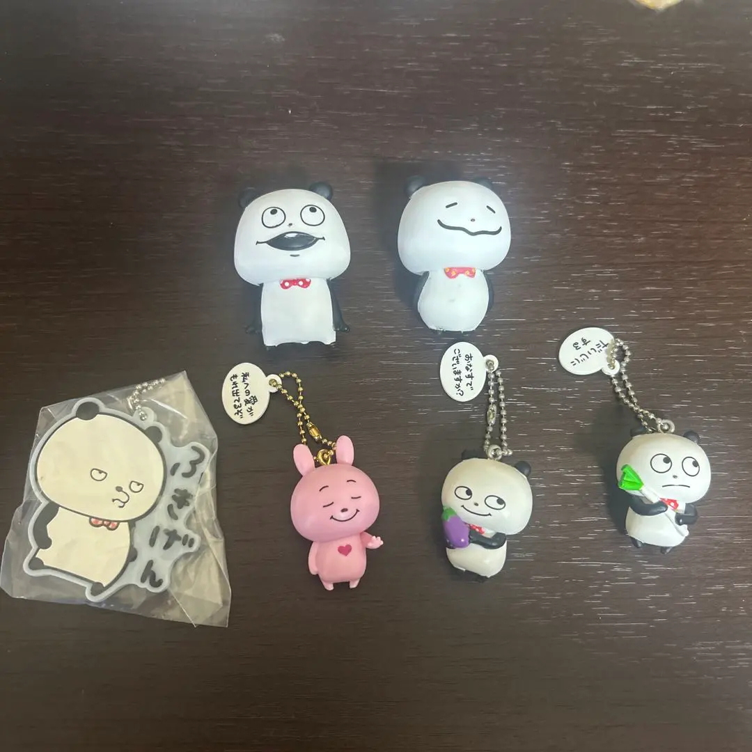 好心情熊貓・愛兔 鑰匙圈與玩偶套組 的縮圖