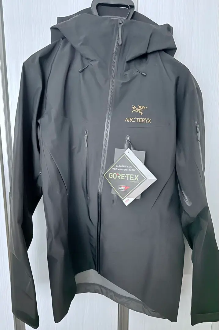 ARC'TERYX アークテリクス　アルファSV メンズM グレー 2024 Alpha SV Jacket M – MORGENROTE ONLINE