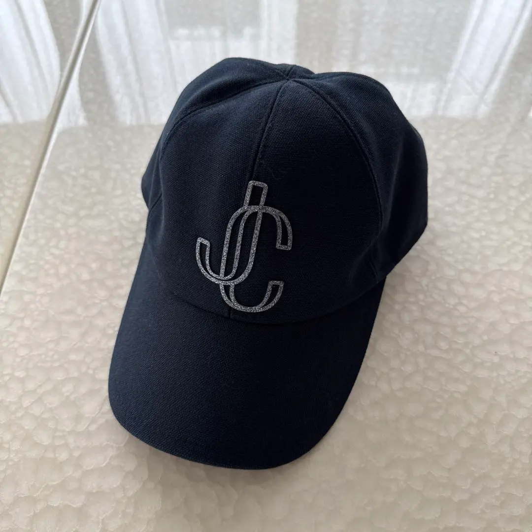 2025年最新】Jimmy Choo ベースボールキャップの人気アイテム - メルカリ