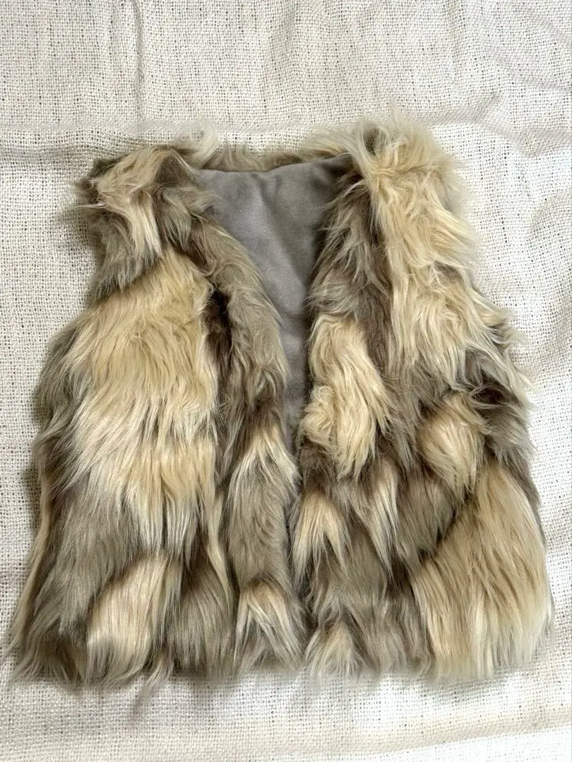 Thumbnail of Children's Clothing: Beige Faux Fur Vest