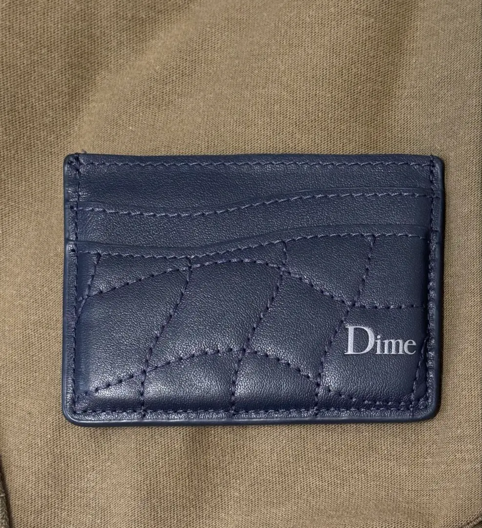 関税込】Dime ダイム キルティングカードホルダー ロゴ刻印 2025 関税込】Dime ダイム キルティングカードホルダー ロゴ刻印 2025