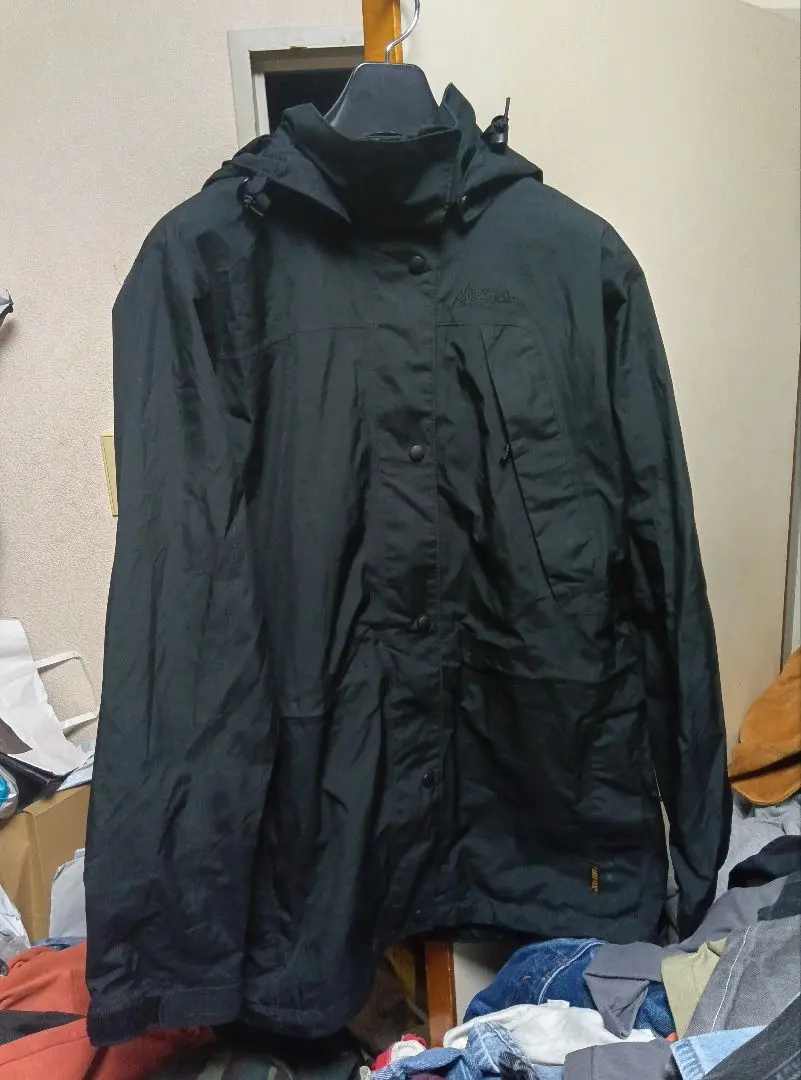 Thumbnail of Free Shipping Mountain Equipment GORE-TEX Mountain Parka