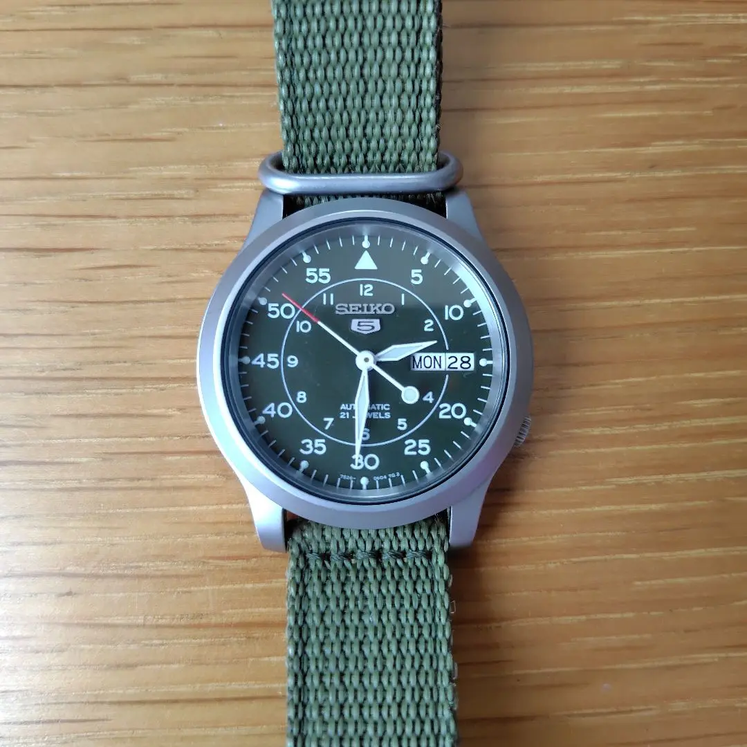 SEIKO 7S26-02J0 SNK809ダイバーズウォッチ ミリタリー Seiko Watch ref. SNK809 (7S26-02J0)