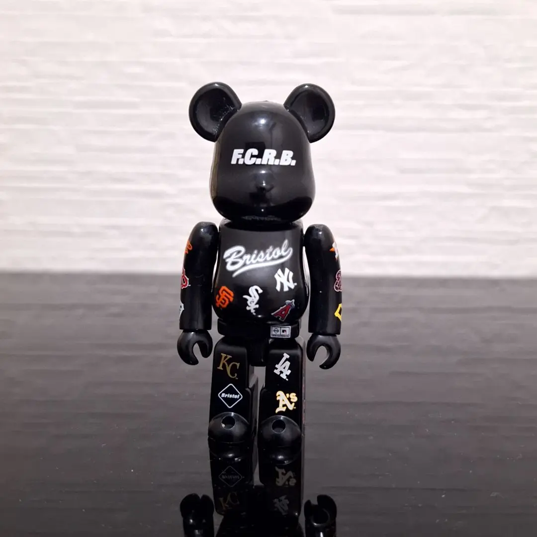 BE@RBRICK F.C.R.B.×MLB 100％&400% 新品未開封 楽天市場】BE@RBRICK F.C.R.B. × MLB 100％ & 400％ (NEW YORK