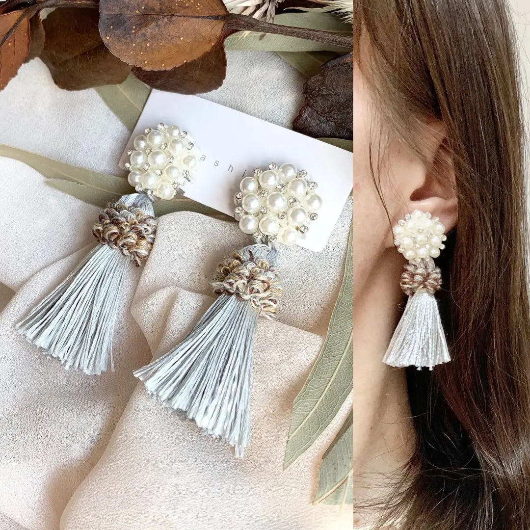 Thumbnail of Elegant Pearl x Gray Antique Tassel Earrings/Earrings