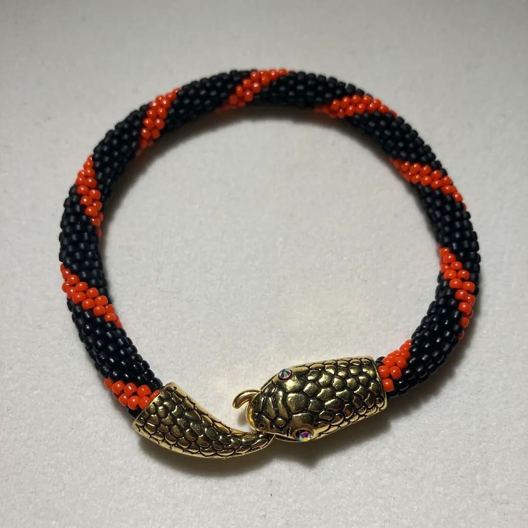 珠子手鏈 蛇形扣 18cm 萬聖節配色 的縮圖