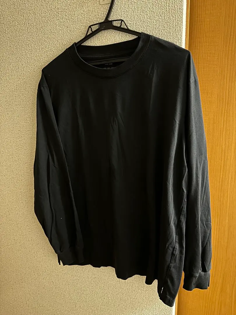 Thumbnail of UNIQLO AIRism Cotton UV Protection Crew Neck Long Sleeve T-Shirt XL Black