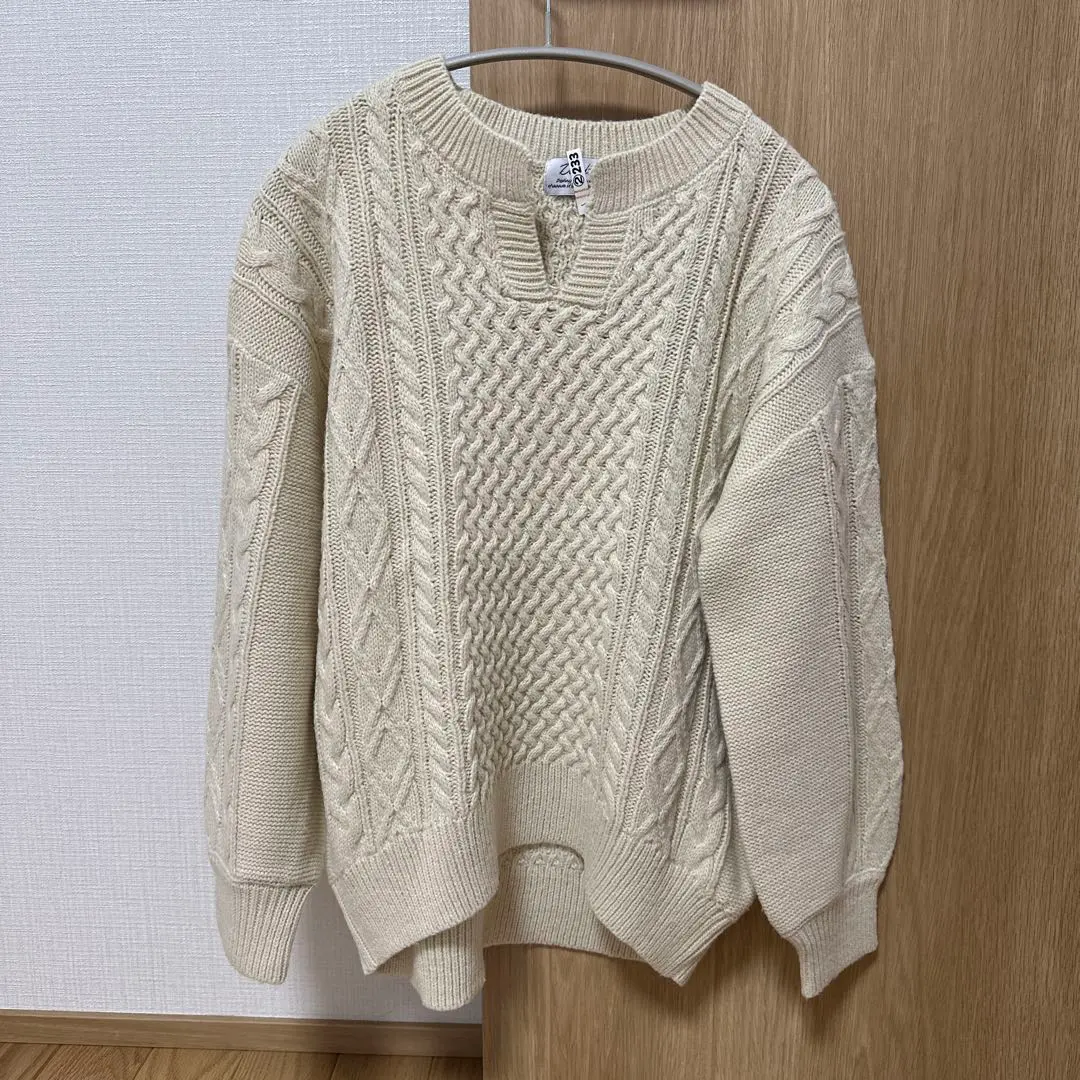 Thumbnail of Shimamura cable knit sweater, ivory, size M, in excellent condition