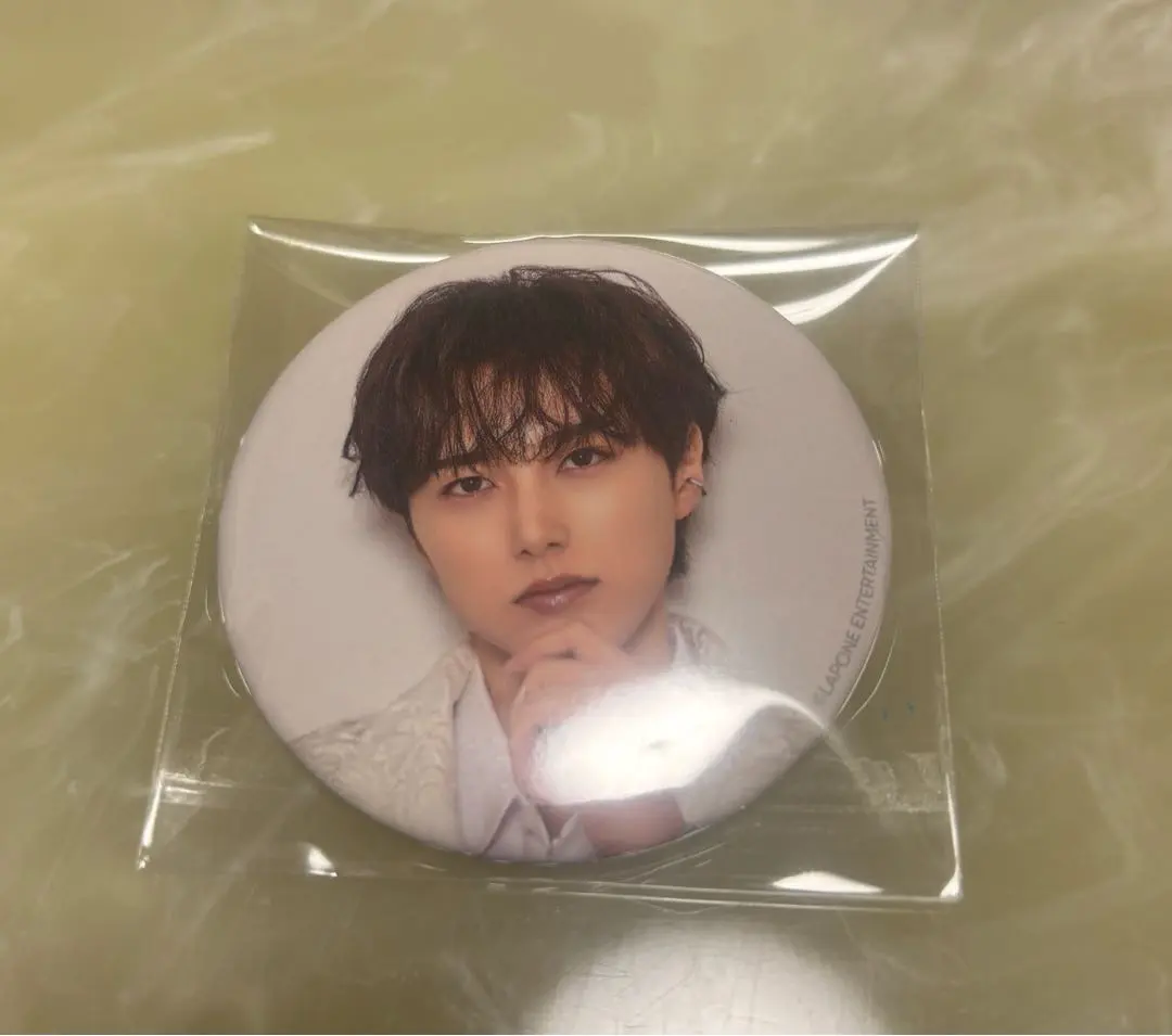 Thumbnail of INI XQUARE MASTER PIECE Can Badge Takumi Ozaki