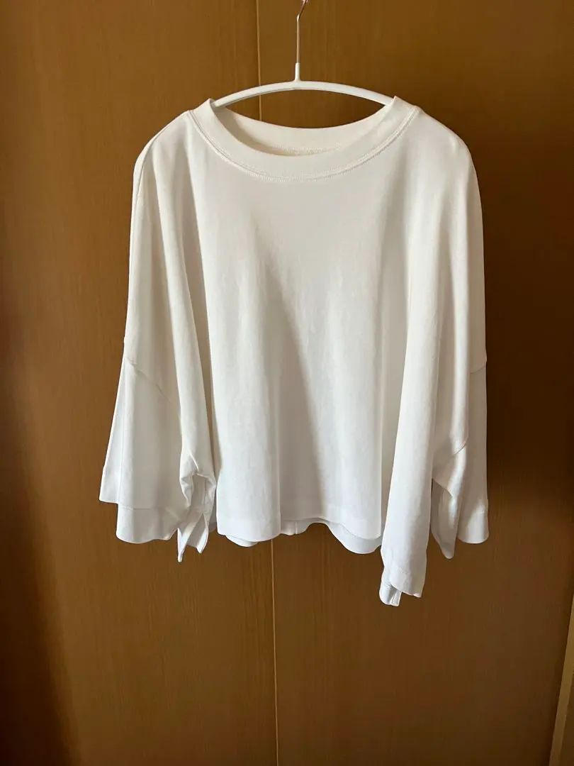 Thumbnail of hunch Five-Sleeve Cut and Sew White T-shirt