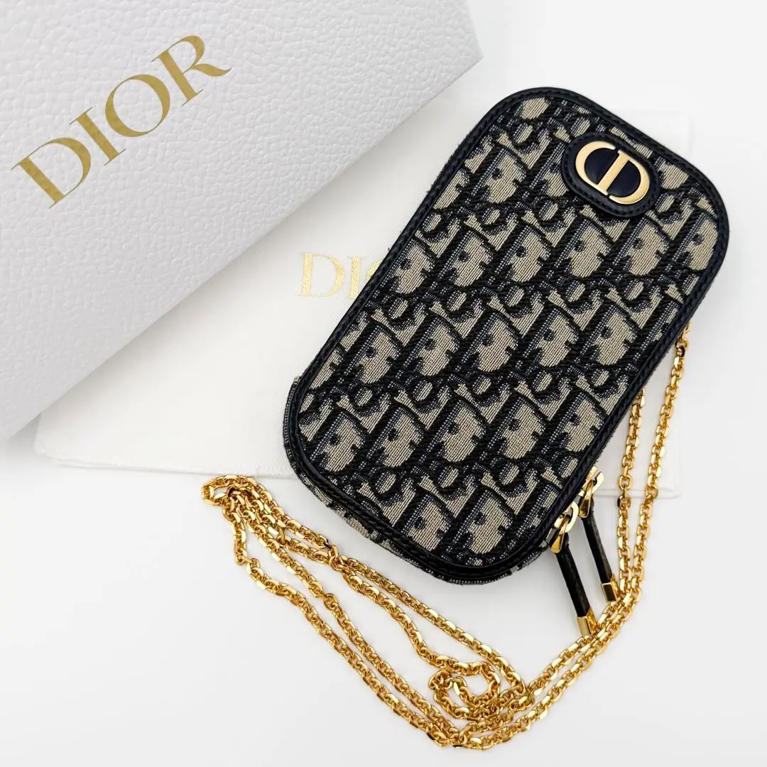 2025年最新】dior 30 montaigne フォンホルダーの人気アイテム