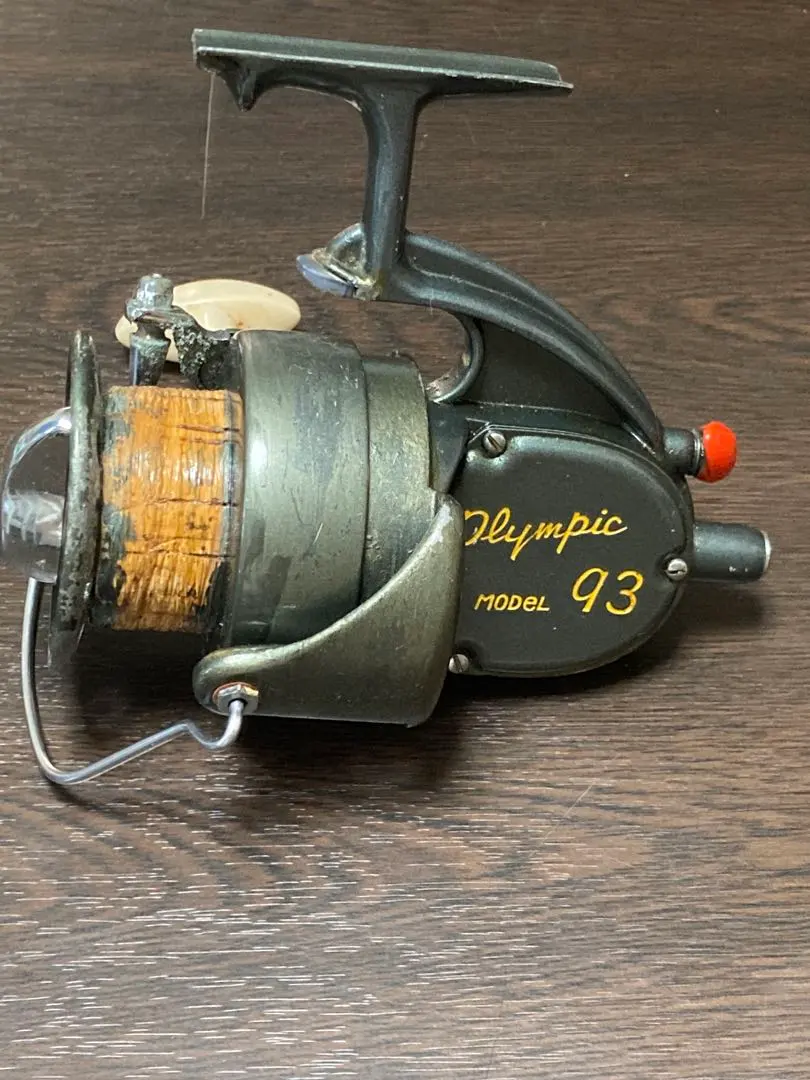 Ultra 93 スピニングリール 右巻き ゴールド Ultra 93 スピニングリール 右巻き ゴールド オリンピック93