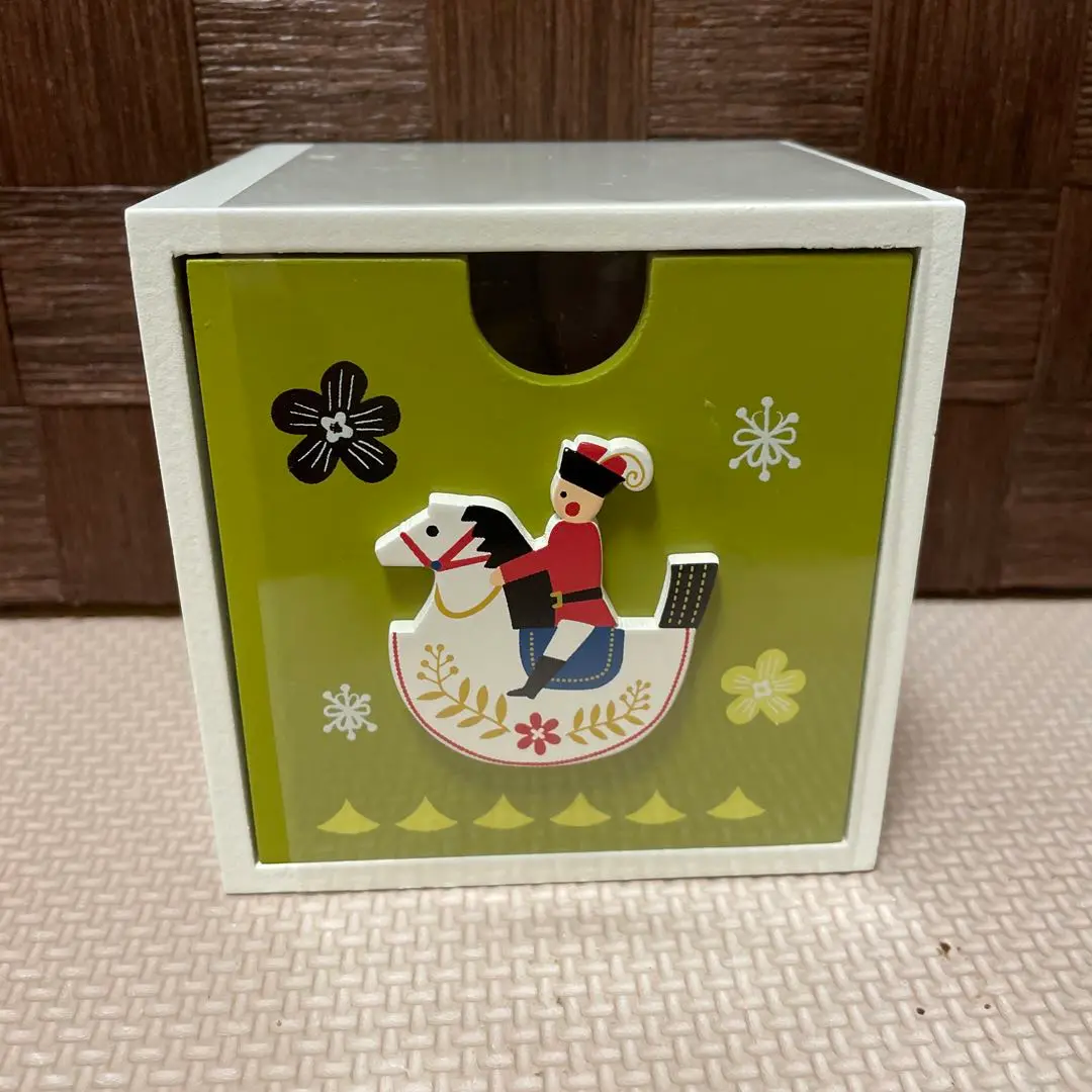 匿名配送☆ カルディ クリスマスチェスト(3種類) - メルカリ