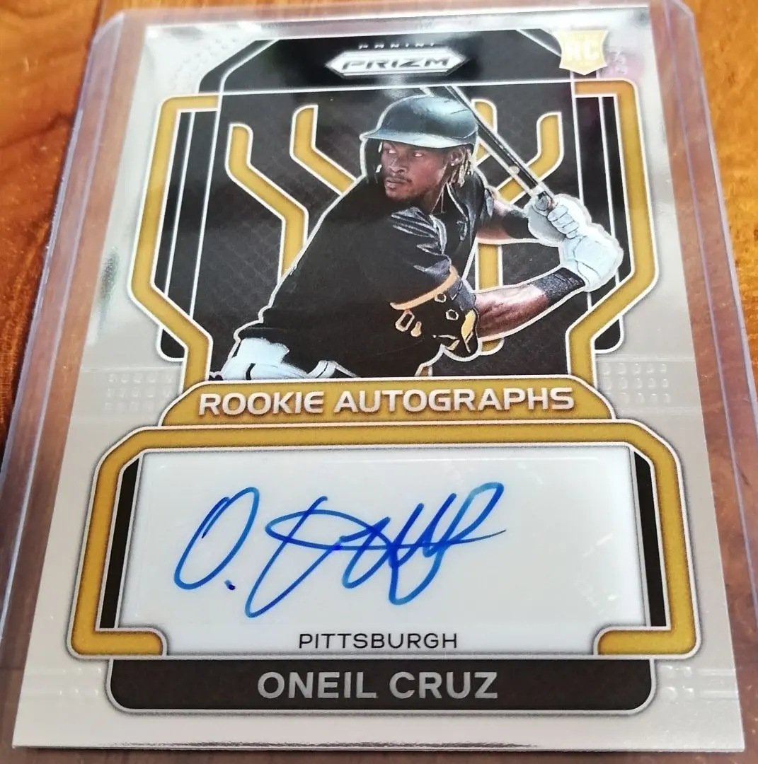 【匿名配送】世界50枚_O'Neil Cruz_直筆サイン_シリアル付き Yahoo!オークション -「o'neill」(シングルカード) (野球)の落札
