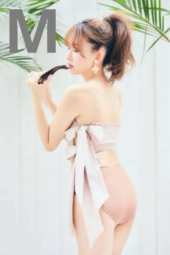 Her lip to ビキニ 𝖢𝗈𝗆𝗂𝗇𝗀 𝗍𝗈 𝗒𝗈𝗎 𝗌𝗈𝗈𝗇… 𝖫𝖺𝗎𝗇𝖼𝗁𝗂𝗇𝗀 𝖬𝖺𝗒