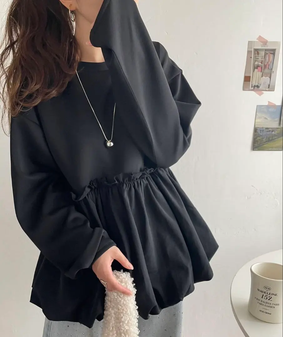 Thumbnail of Black sweatshirt with frills, size M