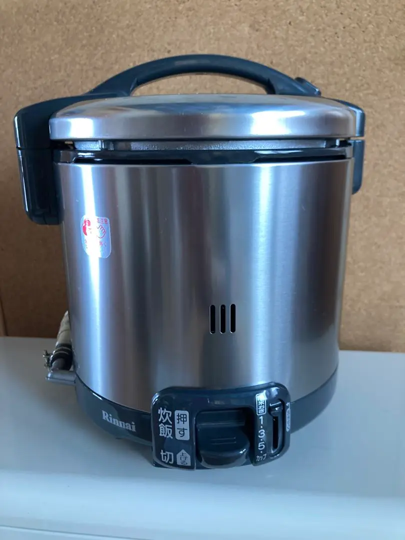 良品　リンナイ ガス炊飯器5.5炊きLPガス用　　RR-055GS-C Amazon | リンナイ こがまる ガス炊飯器 5.5合炊き・ブラック