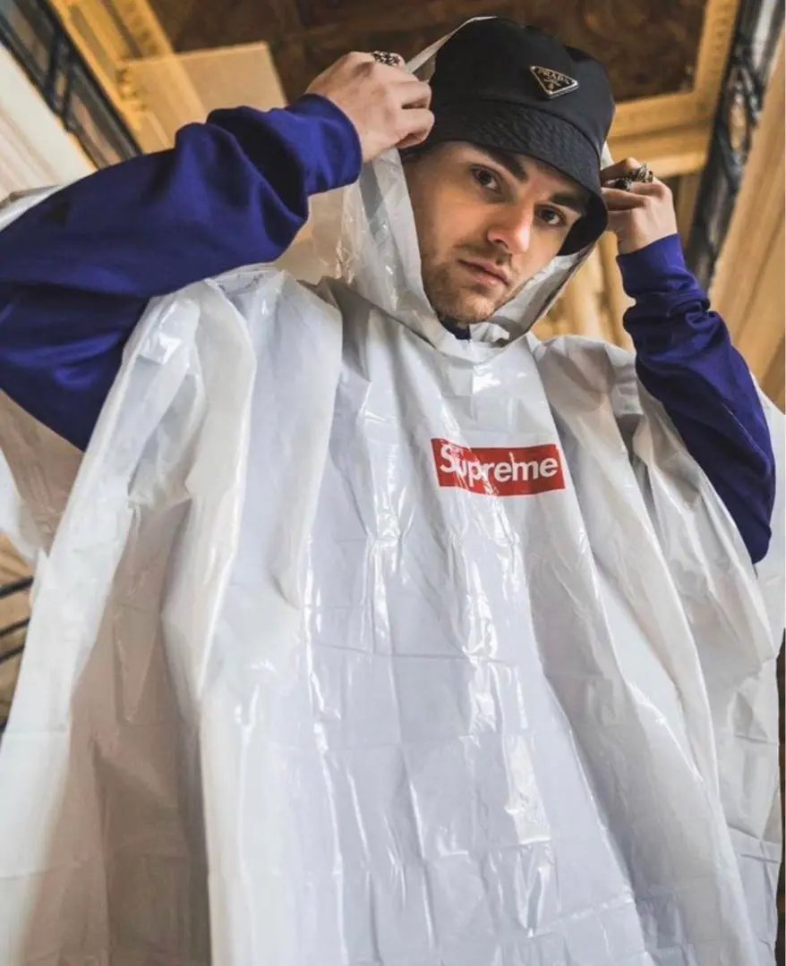 Supreme ブラック レインコート フード付き セール】ソリッドカラー バイザー付き ダブルフロント レイン