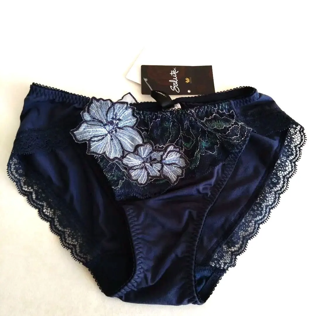 Thumbnail of Wacoal Salute, Navy, Size M