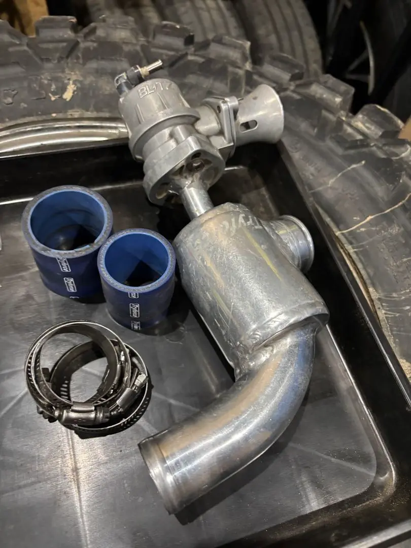 JA11 トライフォース　スロットルチャンバー　ブローオフ付き ブローオフバルブアダプター付スーパーファンネルスロットル