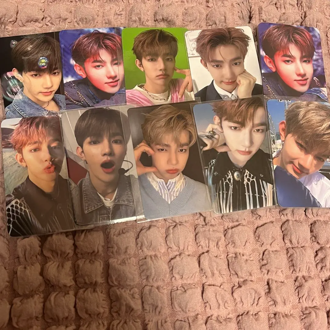 Thumbnail of ZB1 Zhang Hao trading card