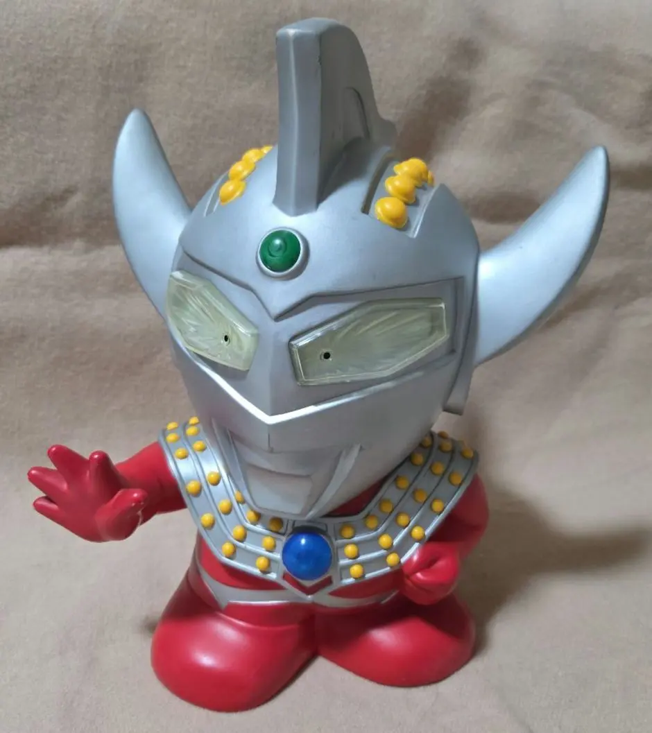 ウルトラマンタロウ　ビッグ貯金箱　約33cm ラナ|大きな貯金箱 ウルトラマンタロウ|HARDOFFオフモール
