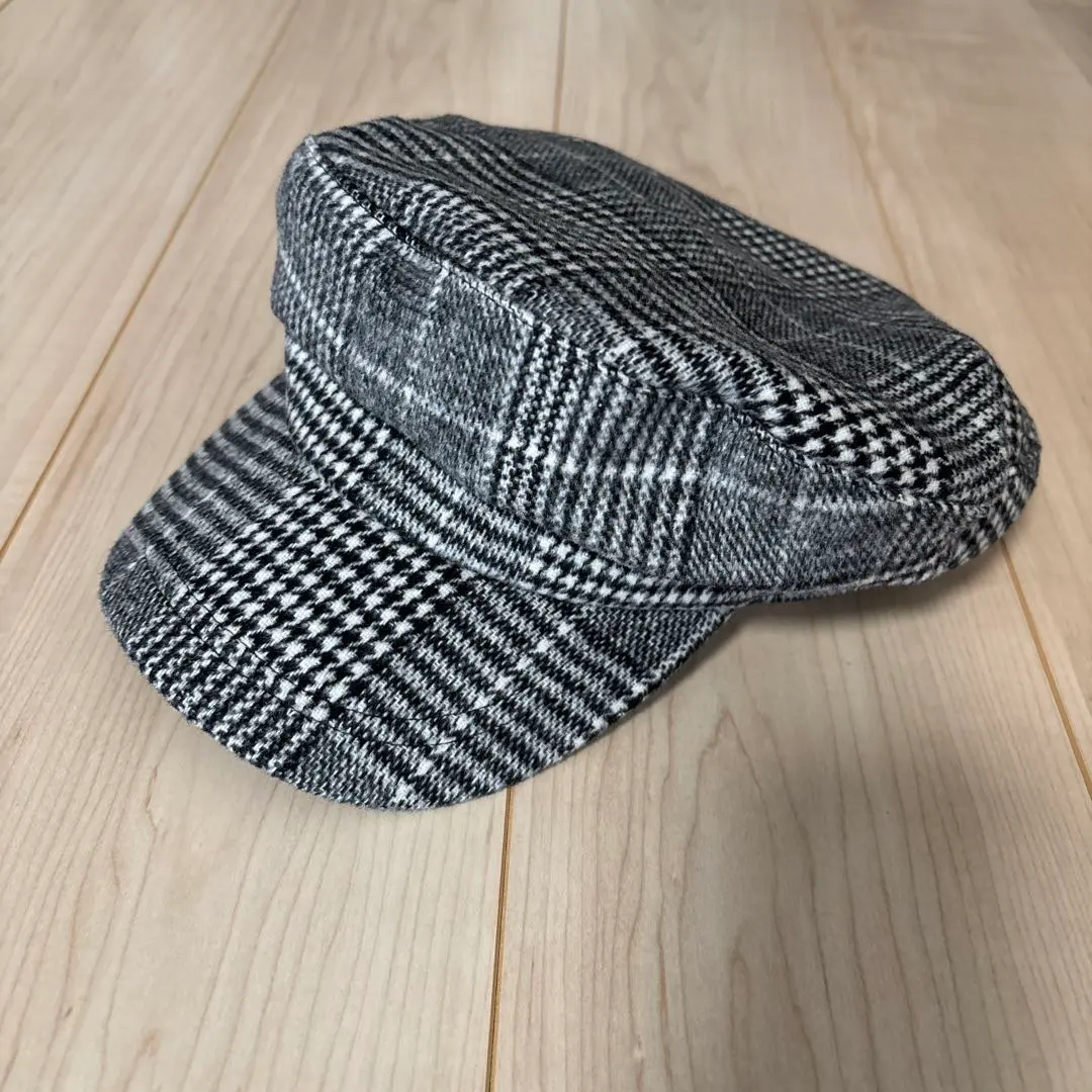 Thumbnail of Gray check pattern casquette hat - Earth Music & Ecology
