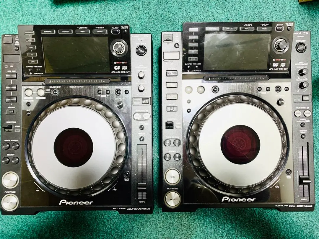 CDJ-2000 nexus 中古 専用カバー付 パイオニア CDJ-2000NEXUS