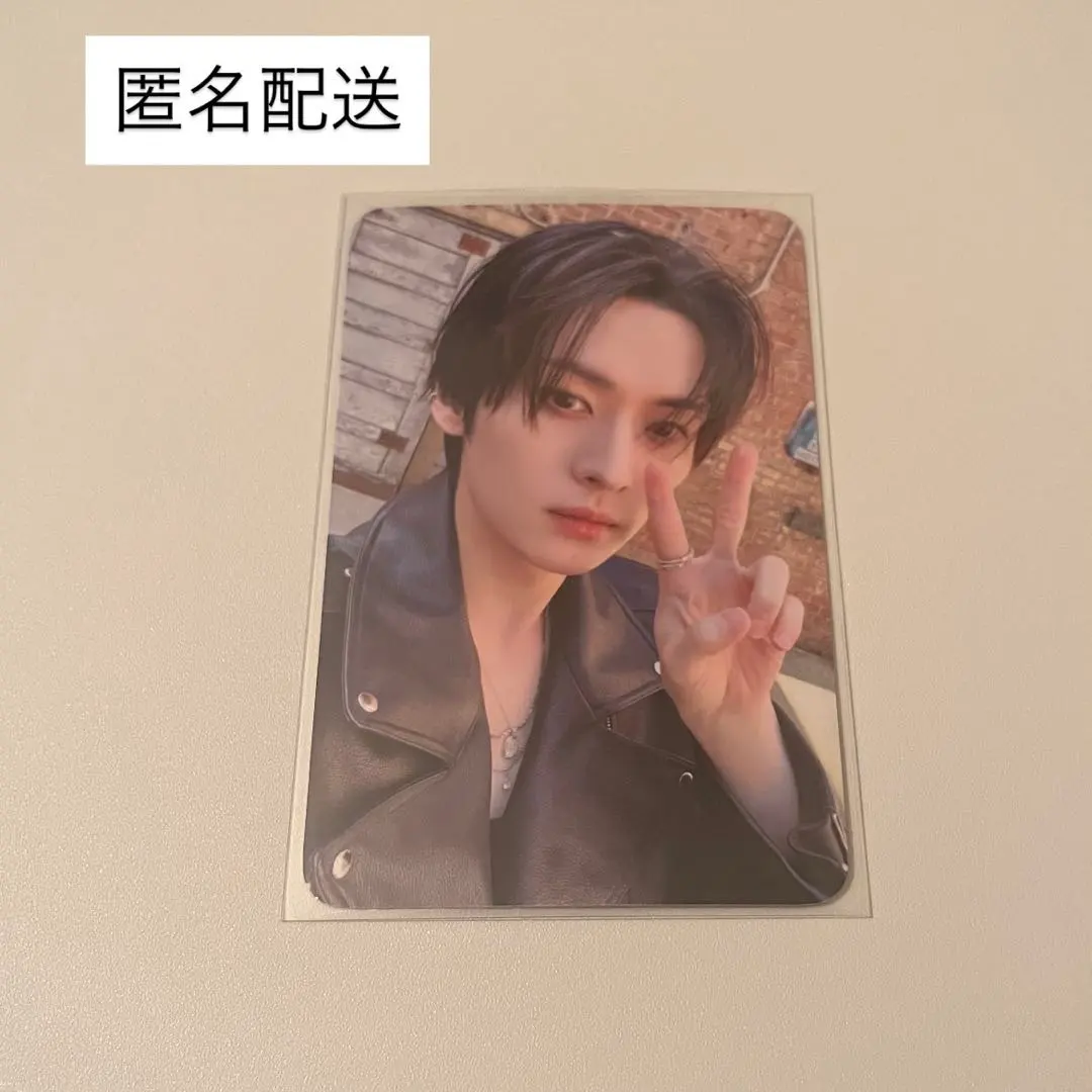 Thumbnail of Lee Know (Stray Kids) ATE withmuu photocard (bonus)