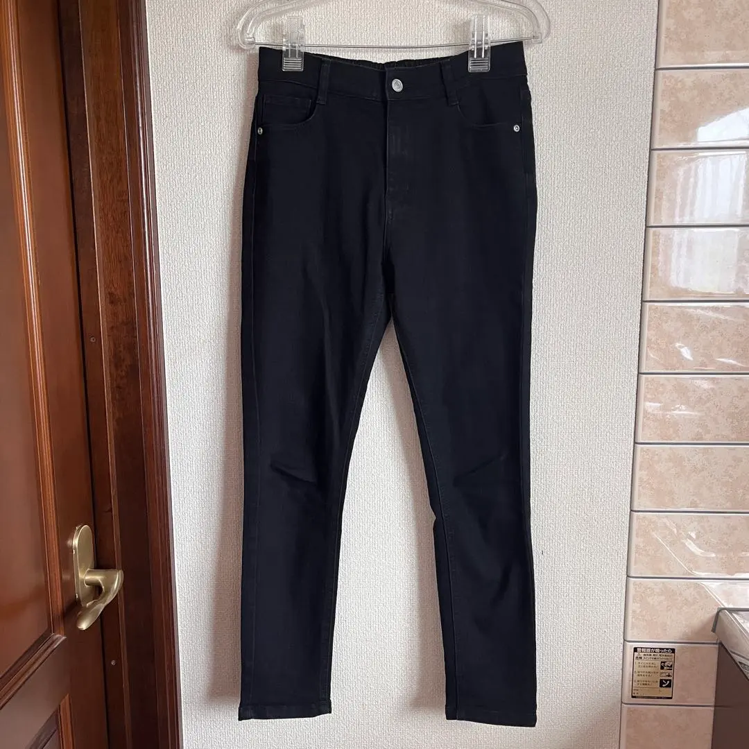 Thumbnail of Shimamura Black Skinny Denim
