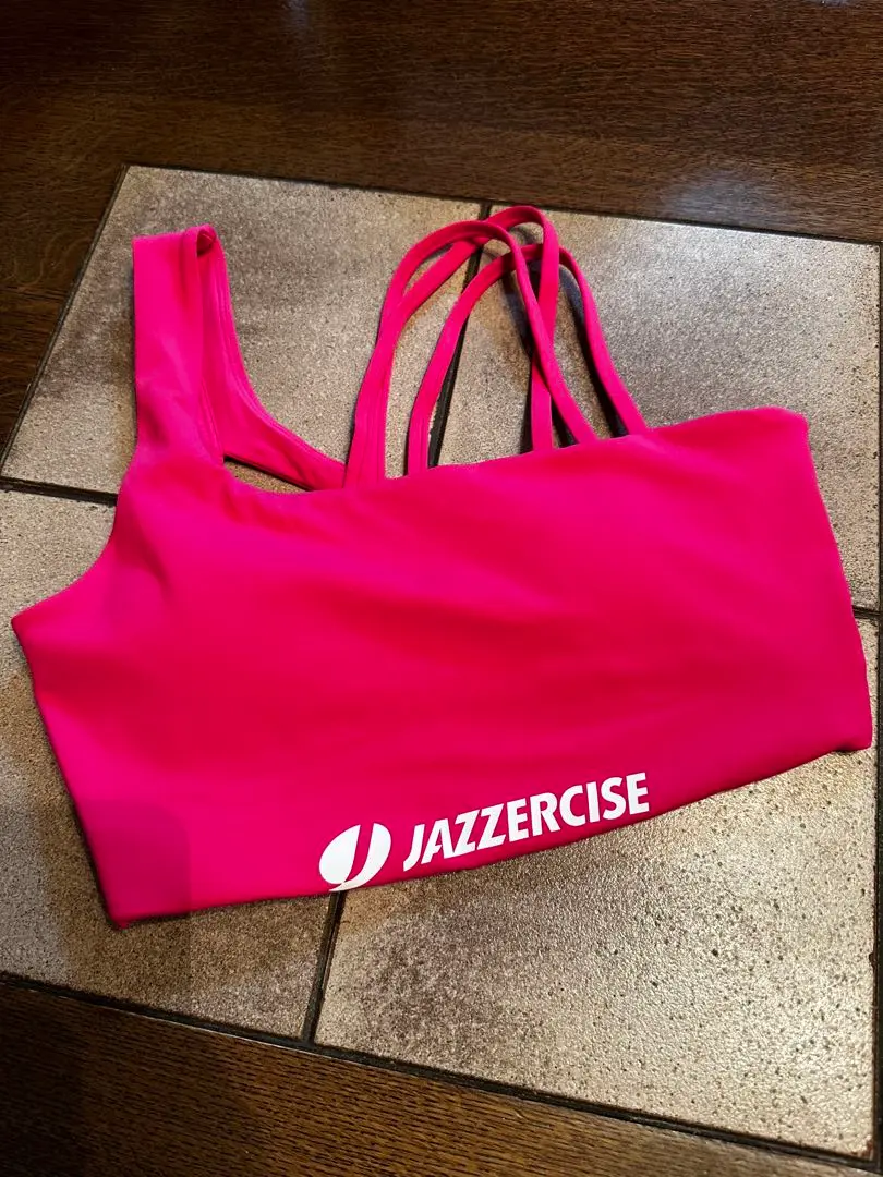 新品未使用 ジャザサイズ  jazzercise ブラトップ 美品】JAZZERCISEブラトップ - メルカリ