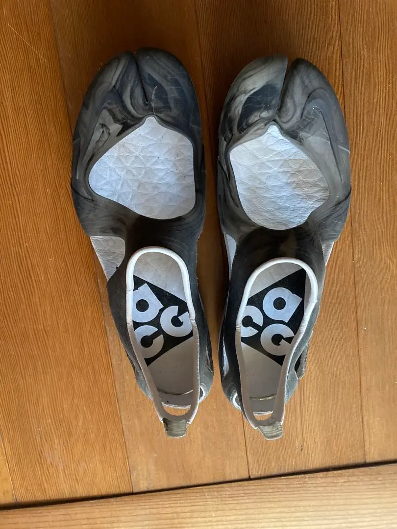 Nike フリーリフト　サンダル　足袋　US8 NEW NIKE FREE RIFT SANDAL（新品ナイキ フリーリフトサンダル