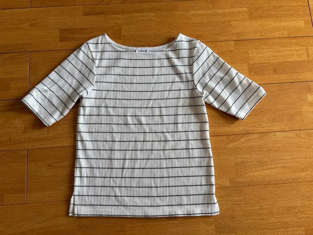 Thumbnail of LEPSIM Border Cut-and-Sewn Top