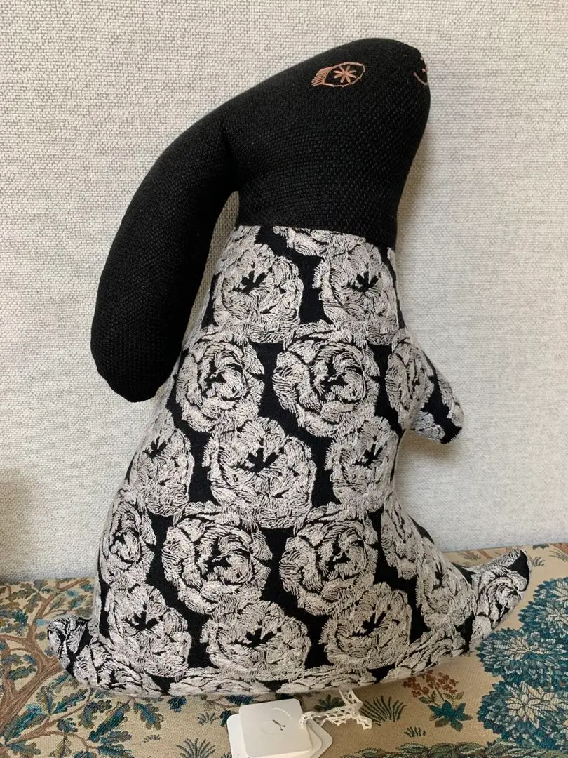 ミナペルホネン  子うさぎクッション　lehti ネイビー　新品・未使用 Amazon.co.jp: ミナペルホネン 子うさぎクッション lehti 新
