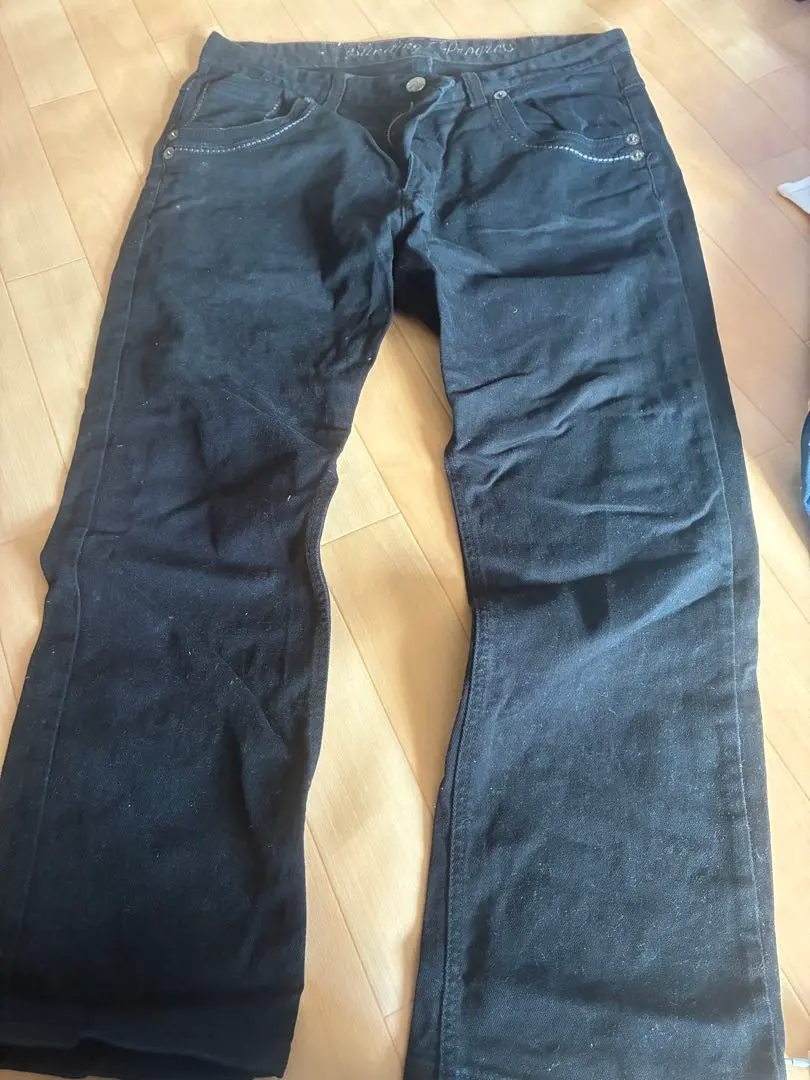 Thumbnail of Men's jeans