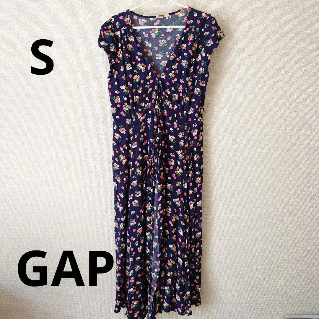 Thumbnail of GAP Navy Floral Sleeveless Long Cardigan