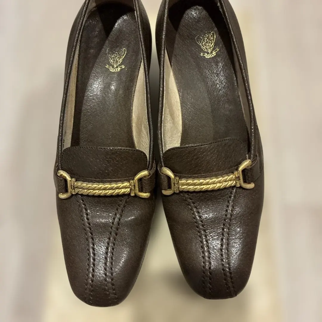 Thumbnail of GUCCI Brown Leather Loafers Pumps