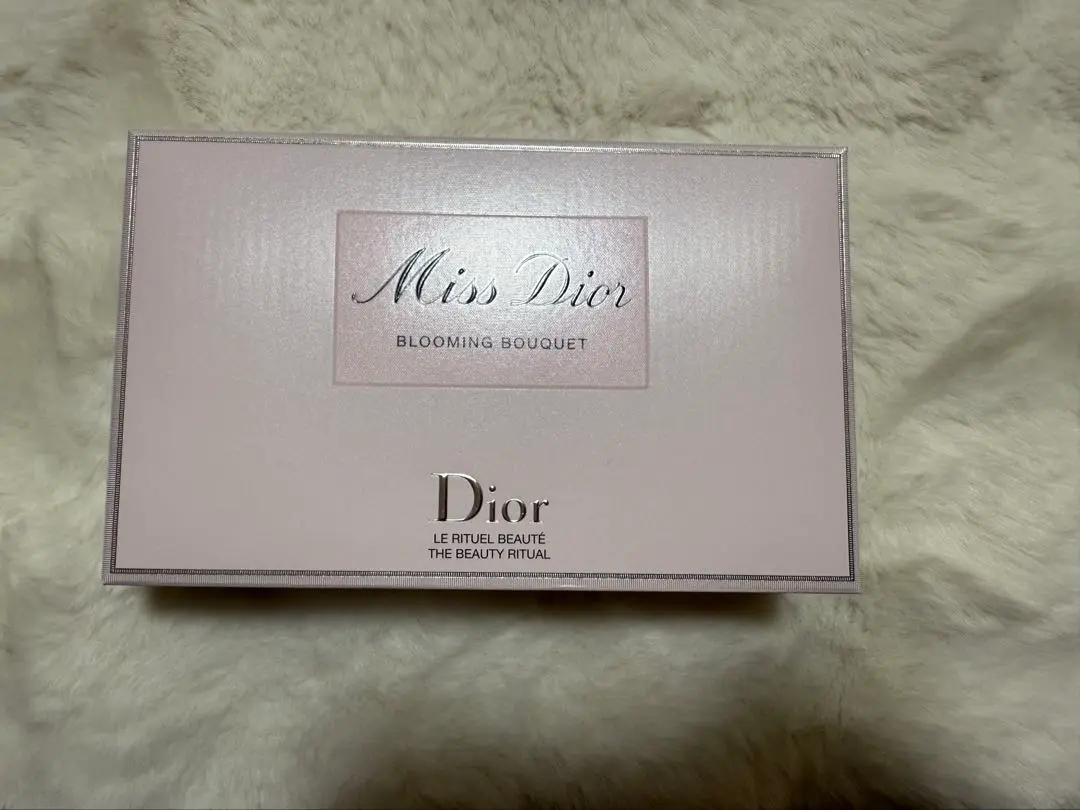 最終お値下げ！新品 Dior ミスディオール2022年数量限定コフレ 41IcV6xD-hL.jpg_BO30,255,255,