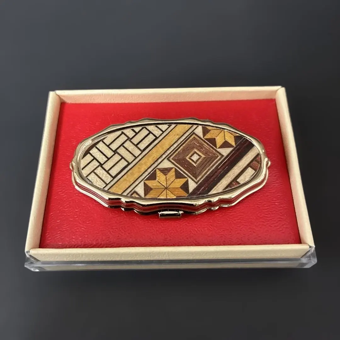 古董 雅緻的拼木便攜式縫紉套裝 可攜帶 即買即用 的縮圖