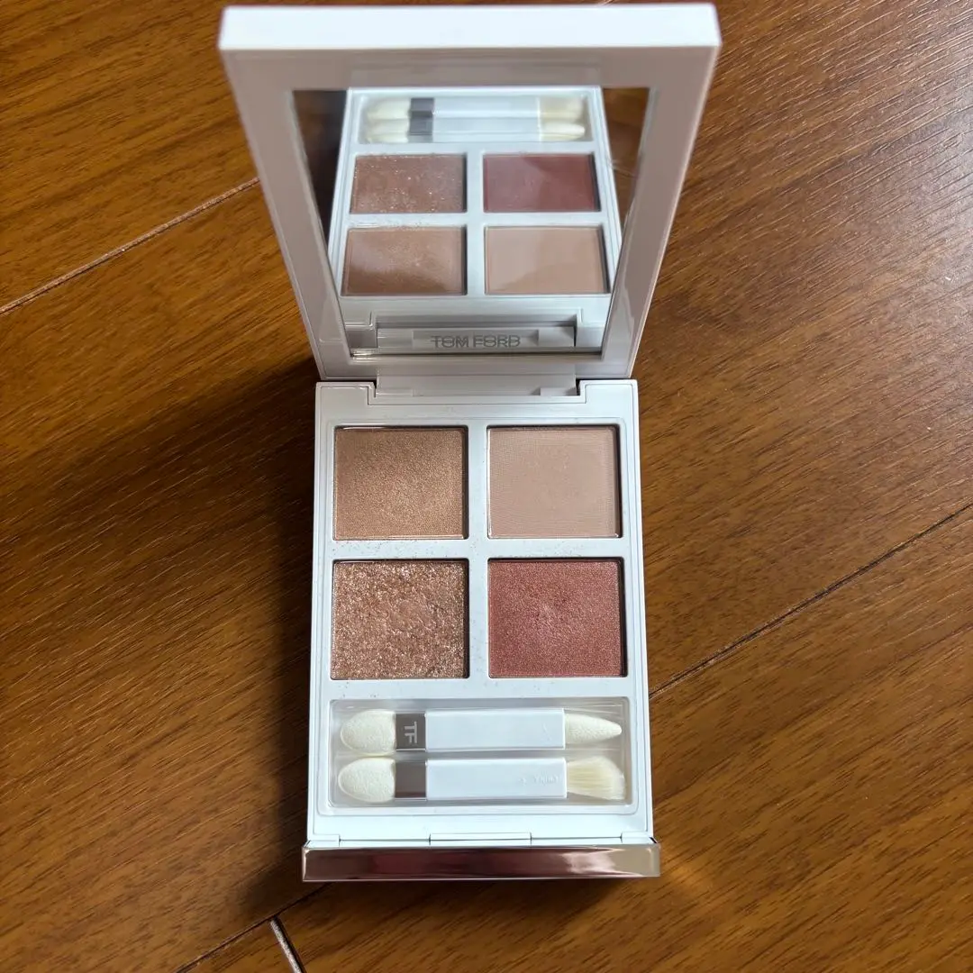 トムフォード未使用01ネイキッドピンク