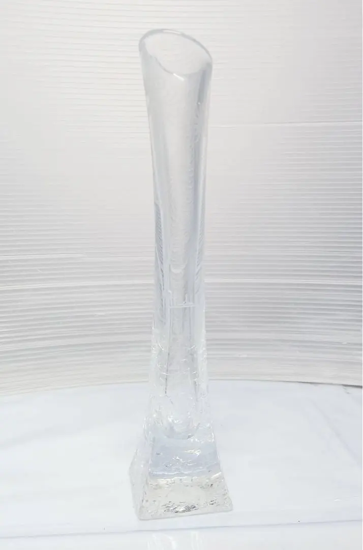 Thumbnail of Hiroshi Takeuchi, Single Flower Vase, Sandblasted Glass, Flower Vase, Ikebana, Flower Arrangement