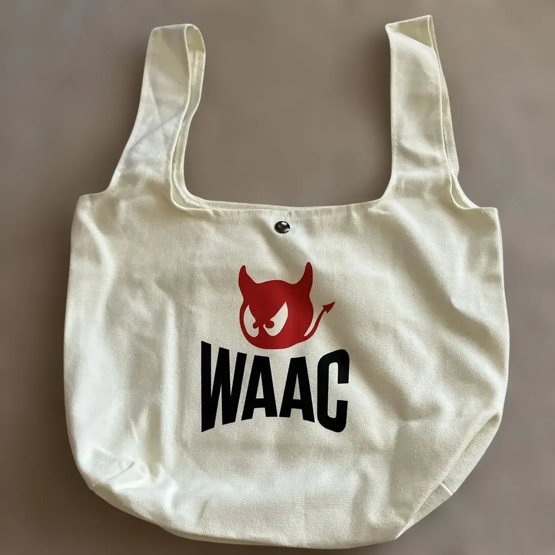 ワック　waac ハローキティ　カートバッグ　新品未使用　ゴルフ WAAC（ワック）の「《WAAC》HELLO KITTY × WAAC】ハローキティ